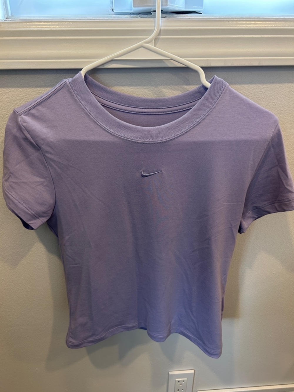 Nike Women's Lavender Short Sleeve Cropped Tee